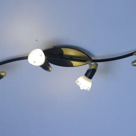 New Rubik's Castle בית הארחה