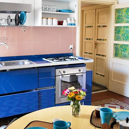 בית הארחה New Rubik's Castle