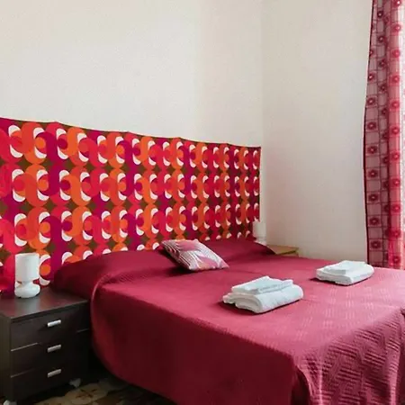 New Rubik's Castle בית הארחה קטאניה